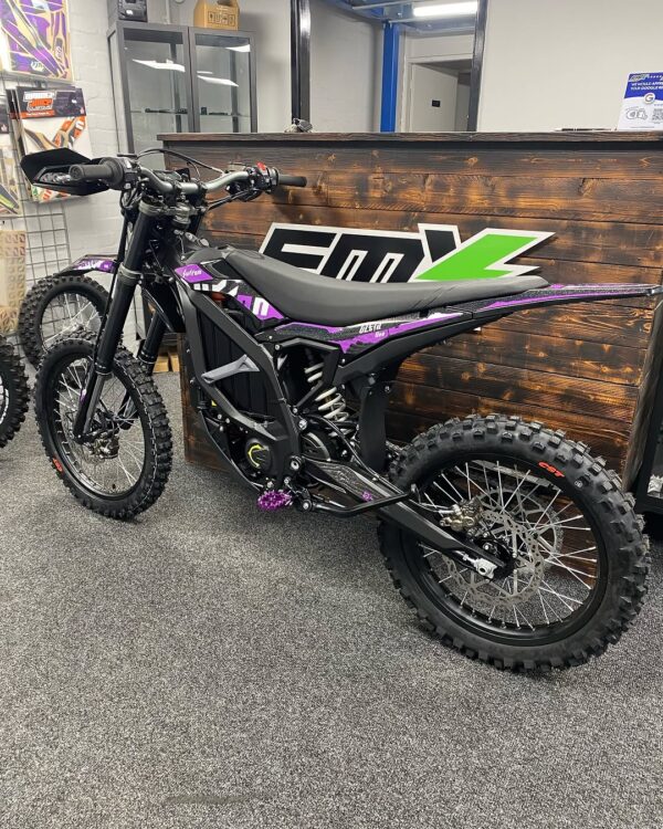 Surron Ultra Bee Black Edition Purple graphics